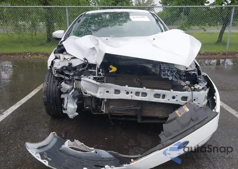 2016 Ford Focus Se z USA, uszkodzony, nr VIN 1FADP3K29GL354594